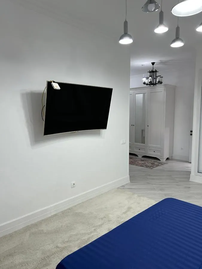 Уютная Квартира На Набережной! Nur-Sultan  Apartment